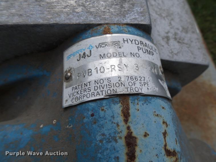 image for item Z9509 Mark hydraulic reservoir and pump