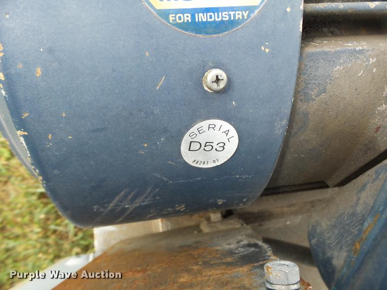 image for item Z9509 Mark hydraulic reservoir and pump