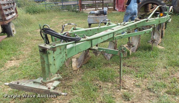 image for item Z9511 John Deere E0350 four bottom plow