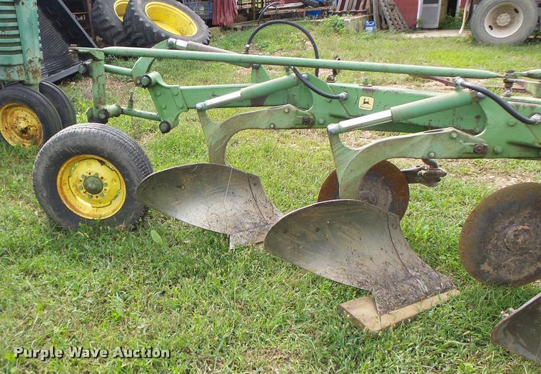 image for item Z9511 John Deere E0350 four bottom plow