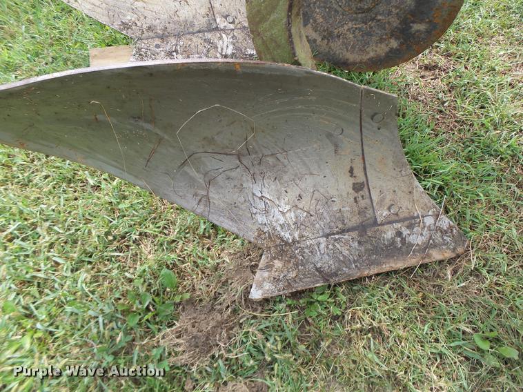image for item Z9511 John Deere E0350 four bottom plow