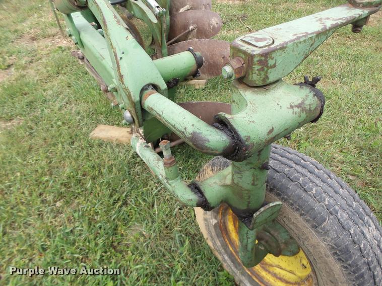 image for item Z9511 John Deere E0350 four bottom plow