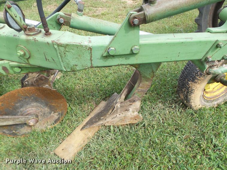 image for item Z9511 John Deere E0350 four bottom plow