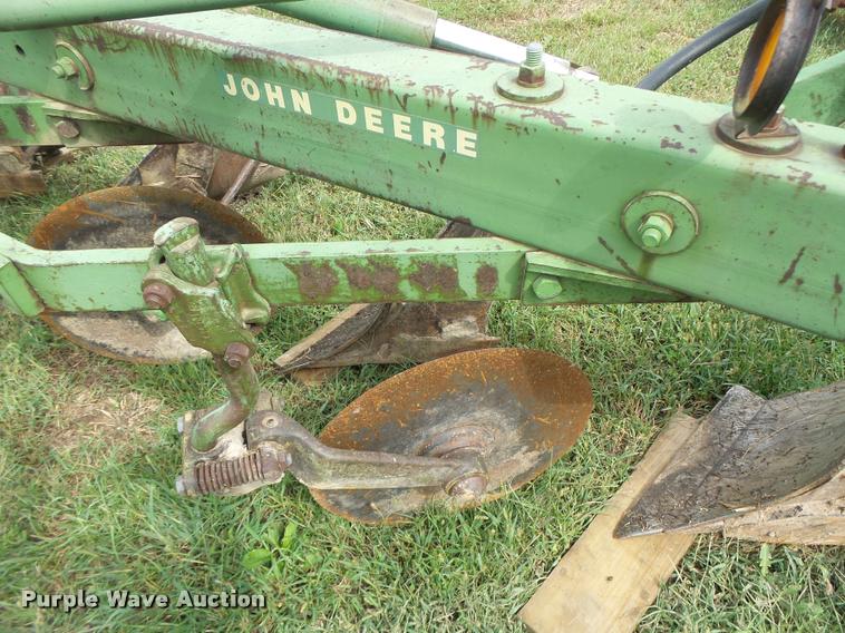image for item Z9511 John Deere E0350 four bottom plow