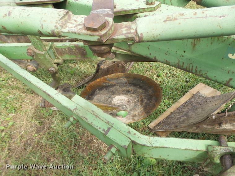 image for item Z9511 John Deere E0350 four bottom plow