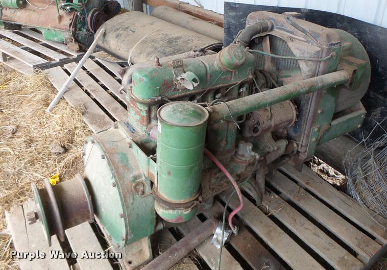 image for item Z9512 John Deere HA115G four cylinder gas engine