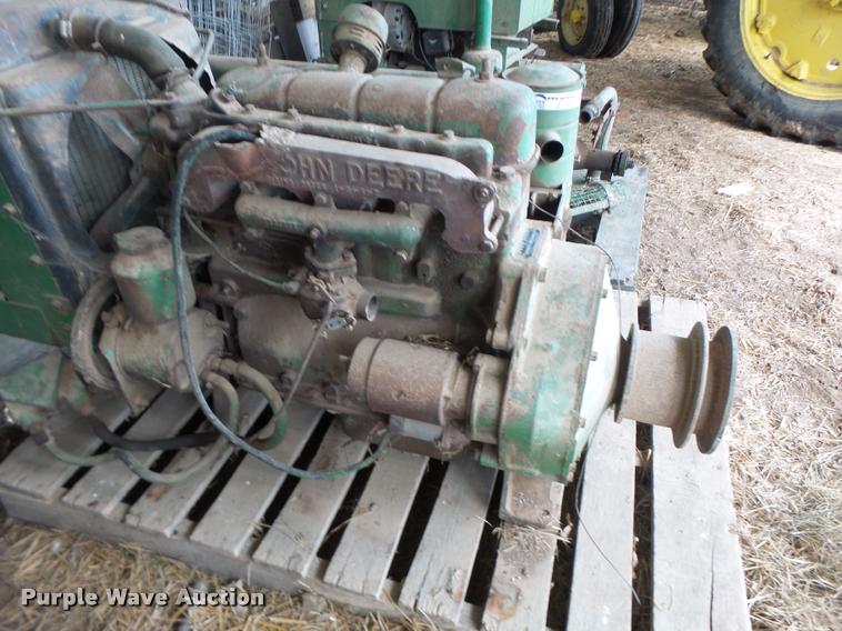 image for item Z9512 John Deere HA115G four cylinder gas engine