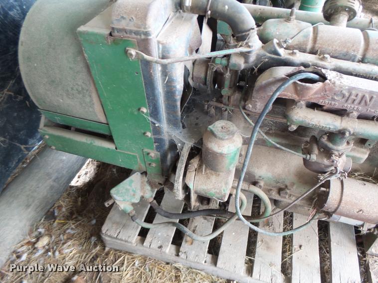 image for item Z9512 John Deere HA115G four cylinder gas engine