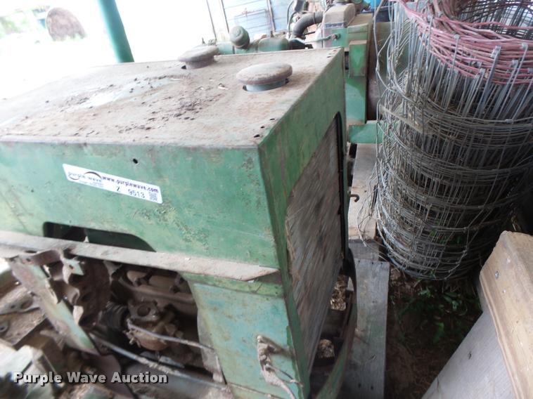 image for item Z9513 John Deere L.U.C. gas engine