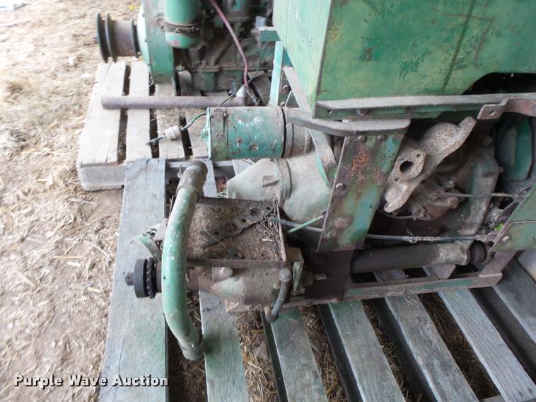 image for item Z9513 John Deere L.U.C. gas engine