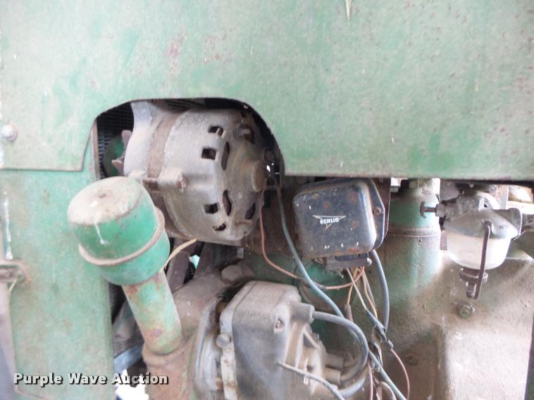 image for item Z9513 John Deere L.U.C. gas engine