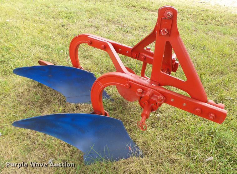 image for item Z9514 Dearborn 10-1 two bottom plow