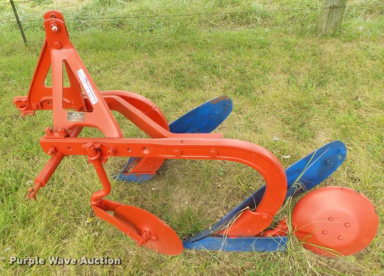 image for item Z9514 Dearborn 10-1 two bottom plow