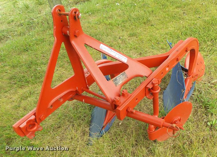 image for item Z9514 Dearborn 10-1 two bottom plow