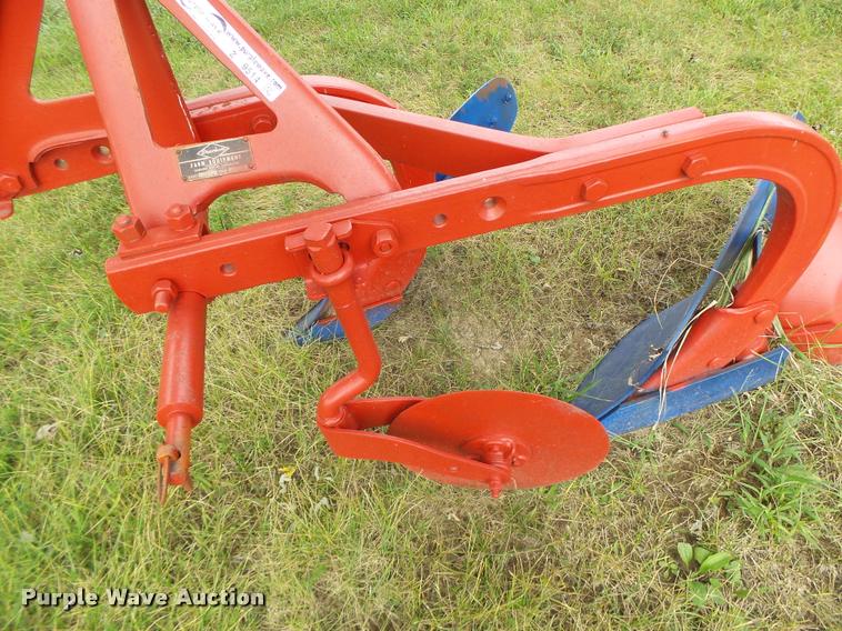 image for item Z9514 Dearborn 10-1 two bottom plow