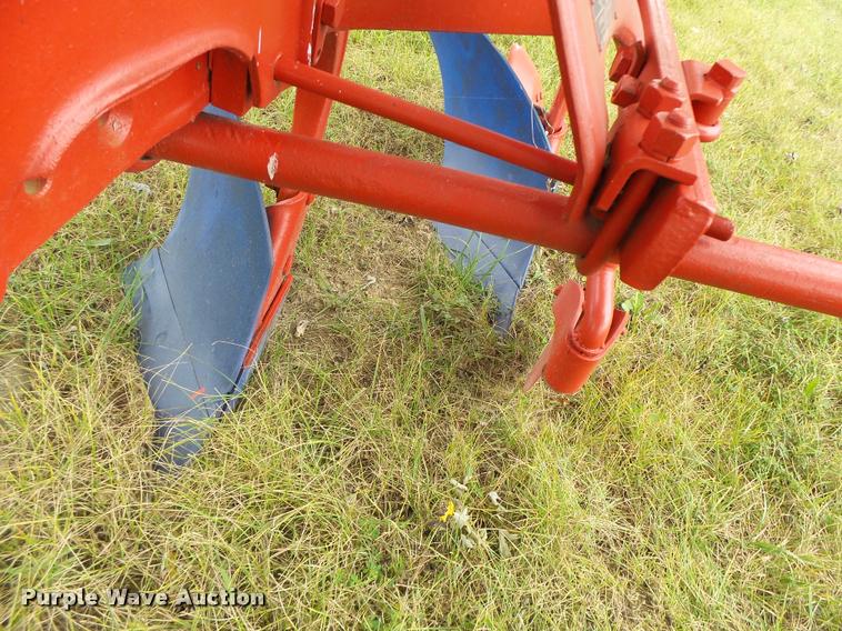 image for item Z9514 Dearborn 10-1 two bottom plow