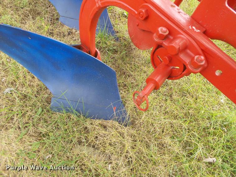 image for item Z9514 Dearborn 10-1 two bottom plow