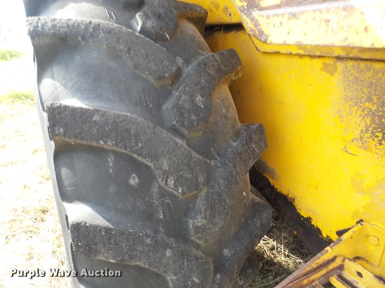 image for item AG9417 JCB backhoe