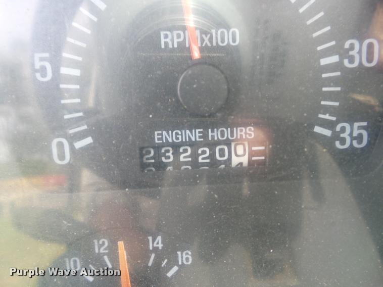 image for item AG9418 1999 Sterling L8501 truck cab and chassis