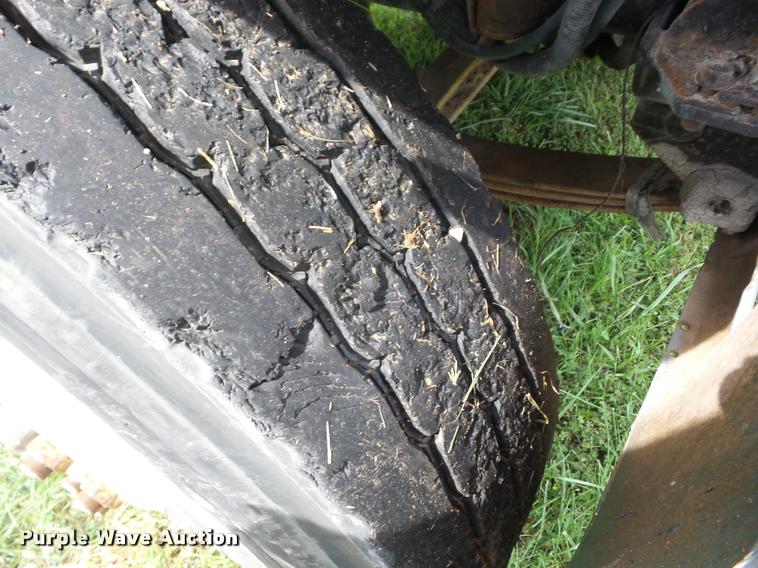 image for item AG9422 1982 International CO-9670 semi truck