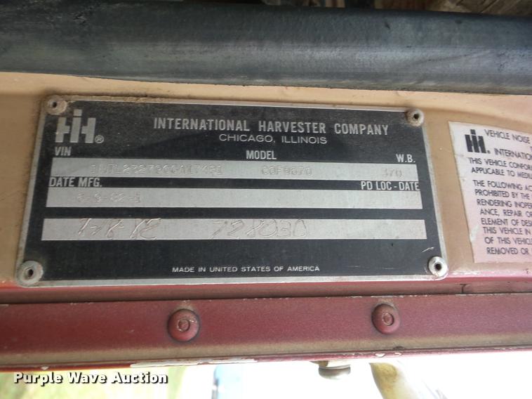 image for item AG9422 1982 International CO-9670 semi truck