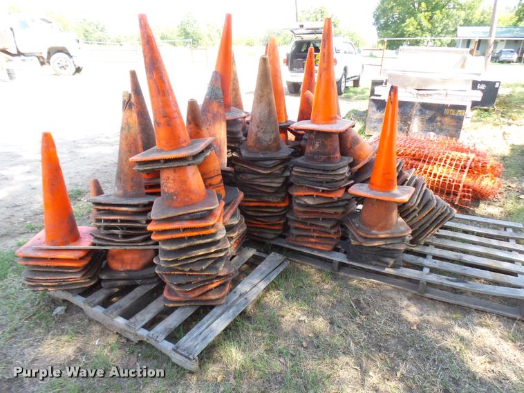 image for item AP9729 Approximately 190 plastic safety cones