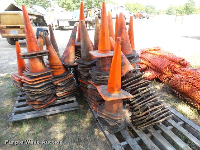 image for item AP9729 Approximately 190 plastic safety cones