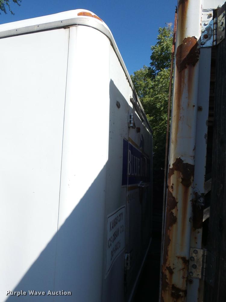 image for item BG9702 Refrigerated truck box