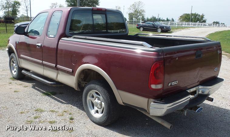 image for item BK9583 1997 Ford F150 SuperCab pickup truck