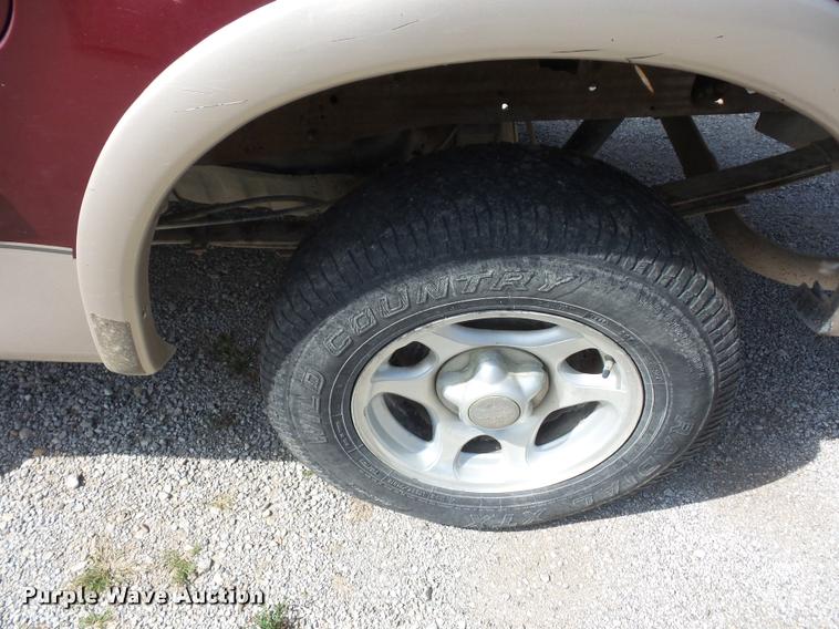 image for item BK9583 1997 Ford F150 SuperCab pickup truck