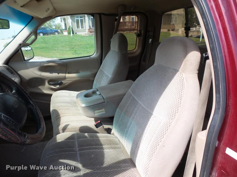 image for item BK9583 1997 Ford F150 SuperCab pickup truck