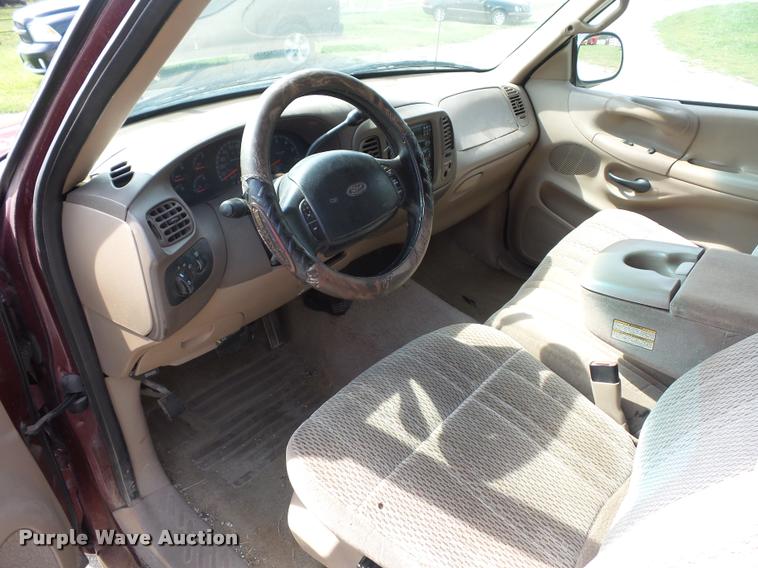 image for item BK9583 1997 Ford F150 SuperCab pickup truck