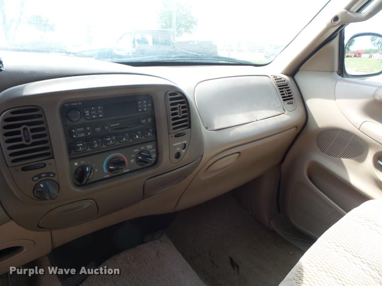 image for item BK9583 1997 Ford F150 SuperCab pickup truck