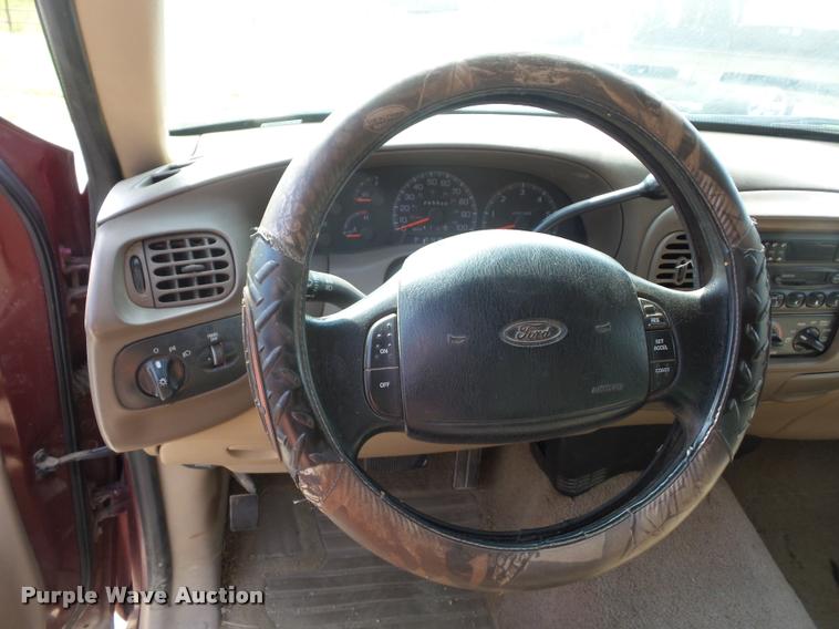 image for item BK9583 1997 Ford F150 SuperCab pickup truck