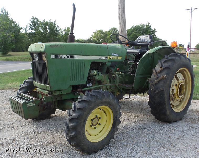 image for item BZ9659 John Deere 950 MFWD tractor