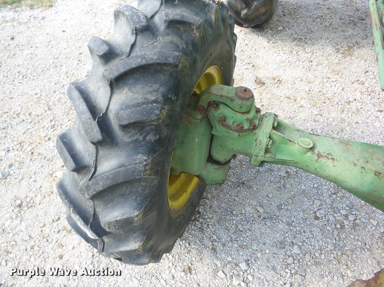 image for item BZ9659 John Deere 950 MFWD tractor