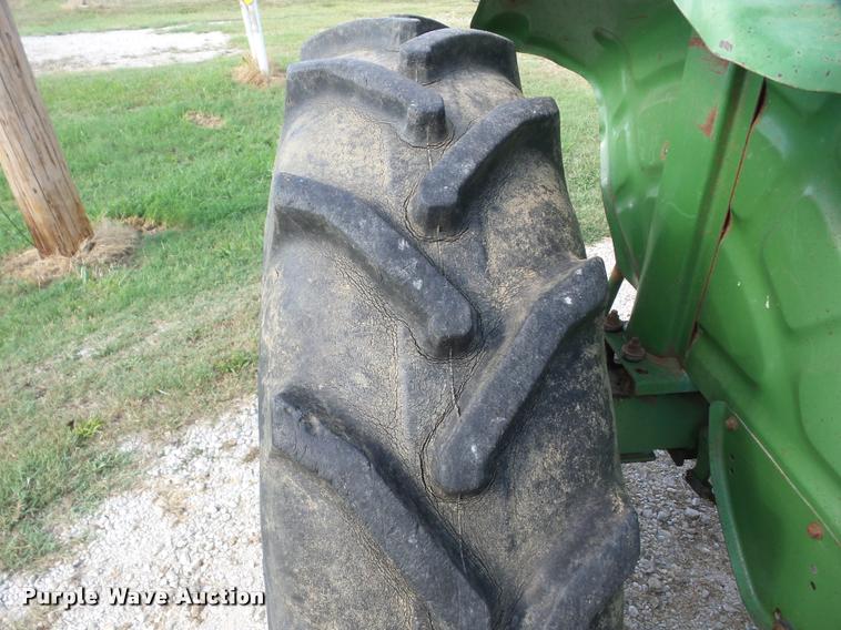 image for item BZ9659 John Deere 950 MFWD tractor