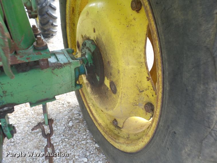 image for item BZ9659 John Deere 950 MFWD tractor