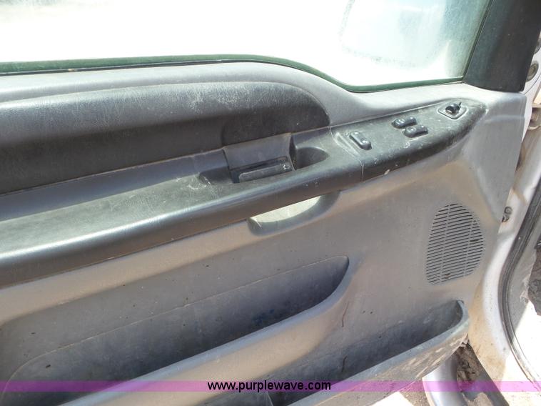 image for item CC9864 2005 Ford F250 Super Duty SuperCab pickup truck