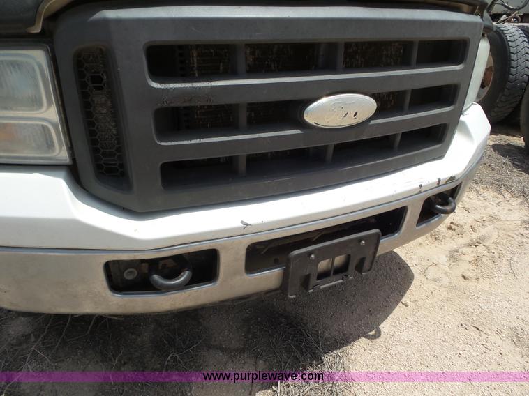 image for item CC9864 2005 Ford F250 Super Duty SuperCab pickup truck