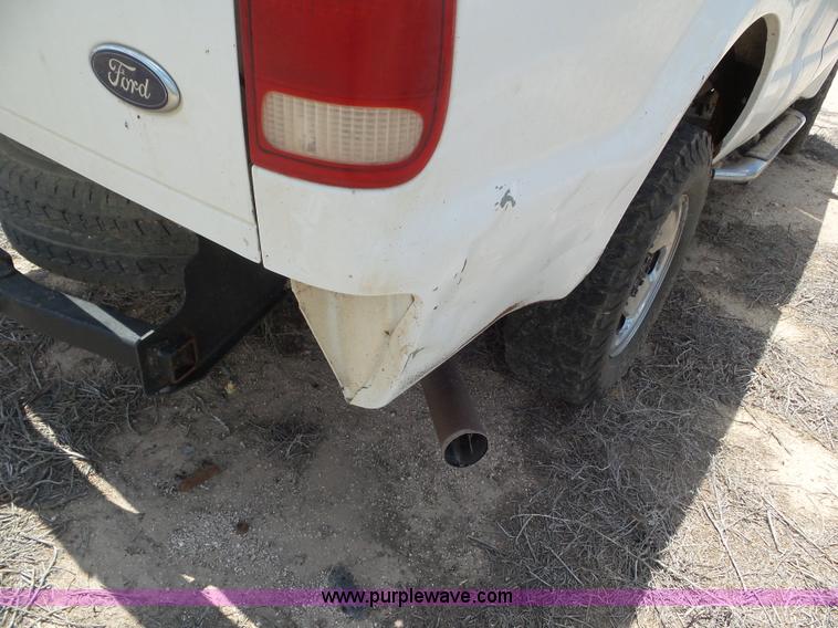 image for item CC9864 2005 Ford F250 Super Duty SuperCab pickup truck