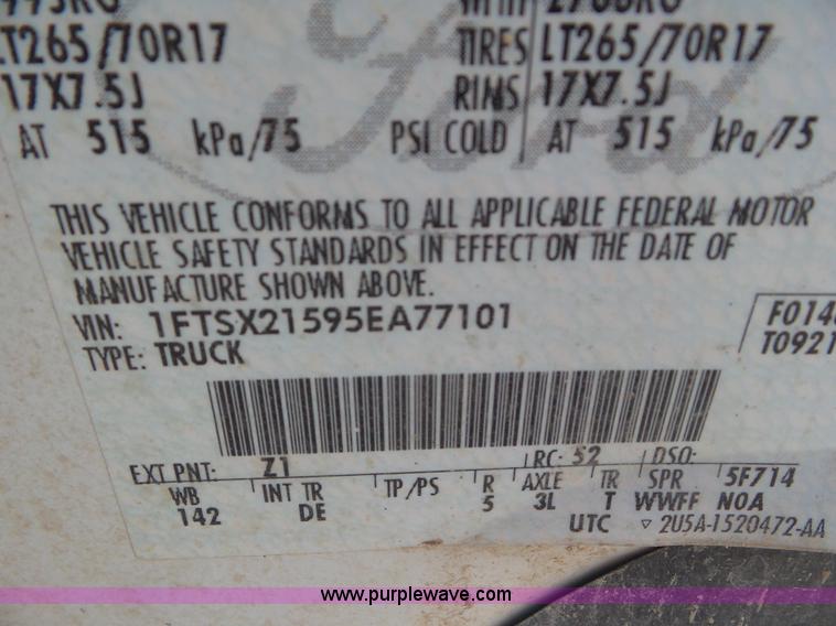 image for item CC9864 2005 Ford F250 Super Duty SuperCab pickup truck