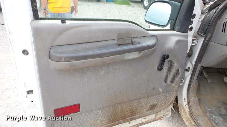 image for item DA2879 2001 Ford F250 Super Duty pickup truck