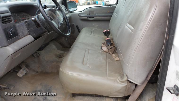 image for item DA2879 2001 Ford F250 Super Duty pickup truck