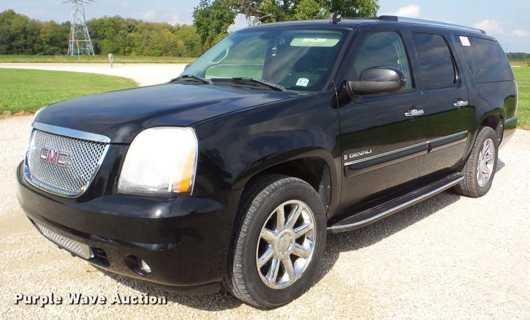 image for item DA2894 2007 GMC Yukon Denali XL SUV