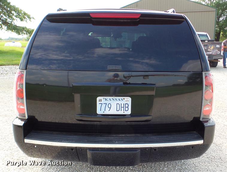 image for item DA2894 2007 GMC Yukon Denali XL SUV