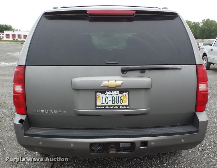 image for item DA8835 2007 Chevrolet Suburban 1500 SUV