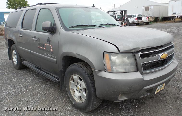 image for item DA8835 2007 Chevrolet Suburban 1500 SUV