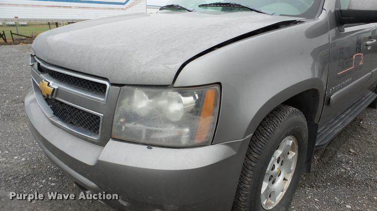 image for item DA8835 2007 Chevrolet Suburban 1500 SUV