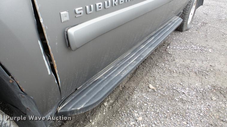 image for item DA8835 2007 Chevrolet Suburban 1500 SUV